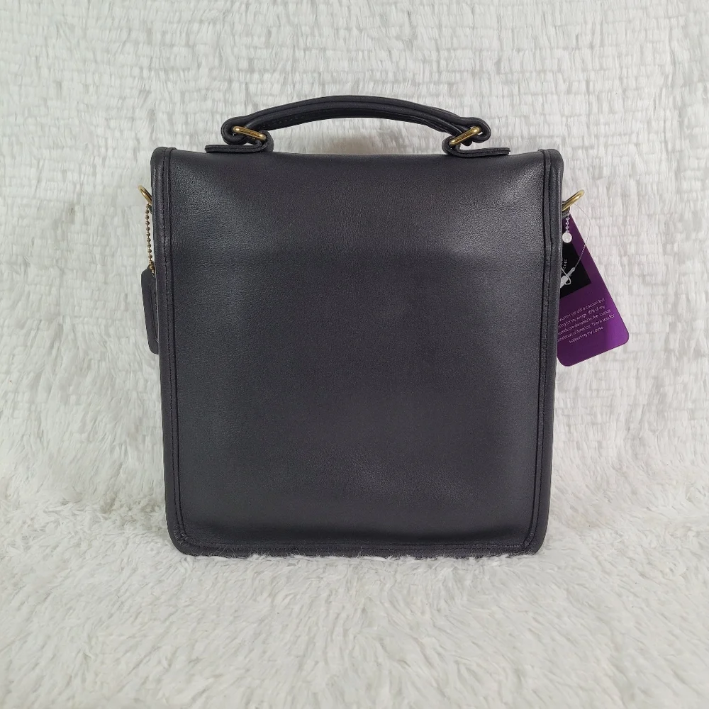 SOLD!!! NWOT, Vintage Coach Station Bag #5130 - Picture 2 of 8